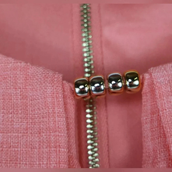 Ellen Tracey Peach / Coral Pleated Keyhole Dress w/ Gold Toned add ons, Size 10 - Picture 3 of 4